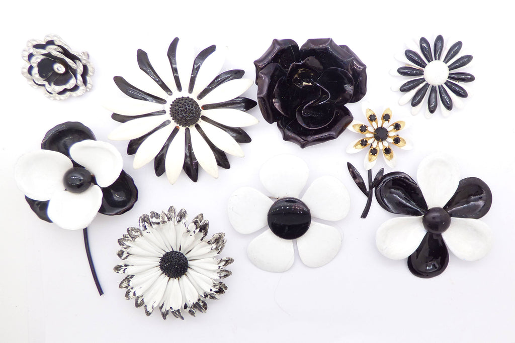 Black and White Flowers Enamel Flower Lot