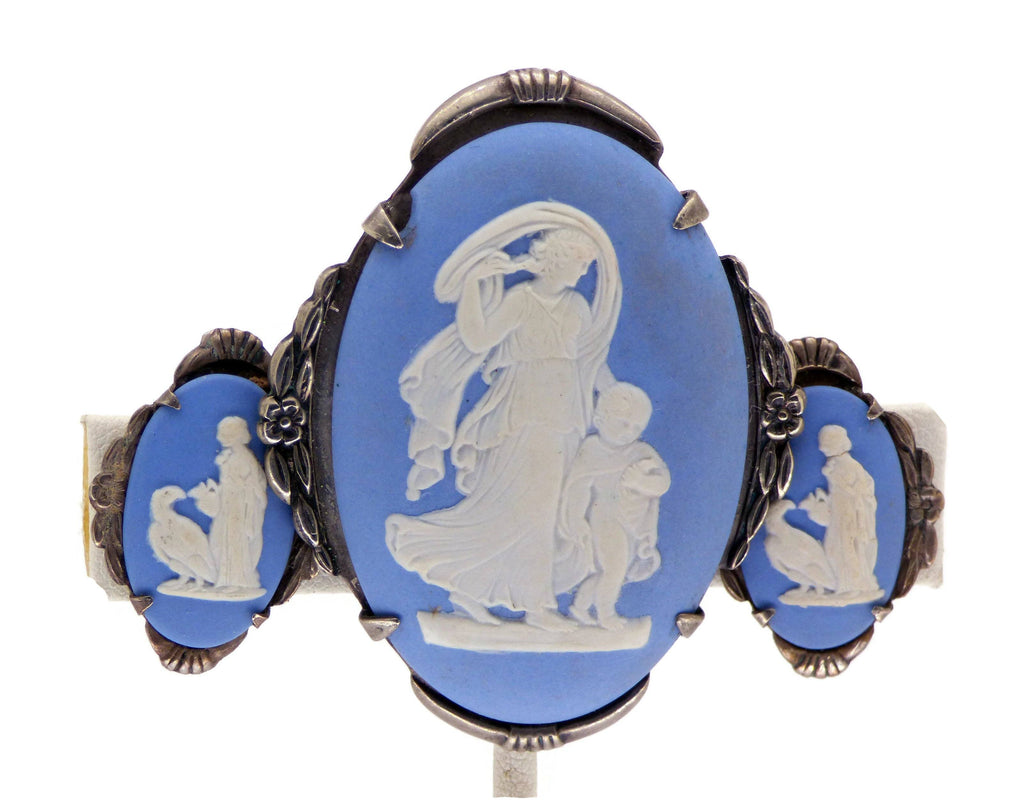 Wedgwood Blue Jasperware Suite in Sterling Silver, Brooch and Earrings