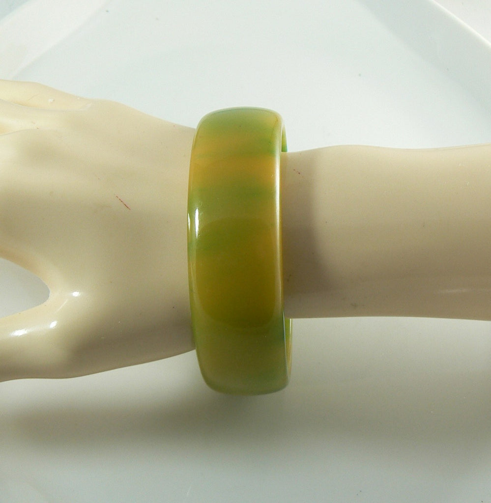 Vintage Green and Yellow Marble Bakelite Bangle Bracelet - Vintage Lane Jewelry