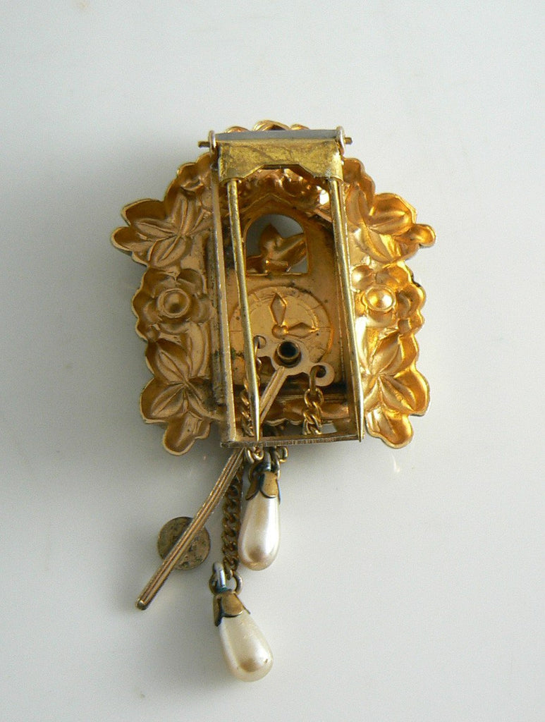 Vintage Figural Pegasus Coro Cuckoo Clock Fur Clip - Vintage Lane Jewelry