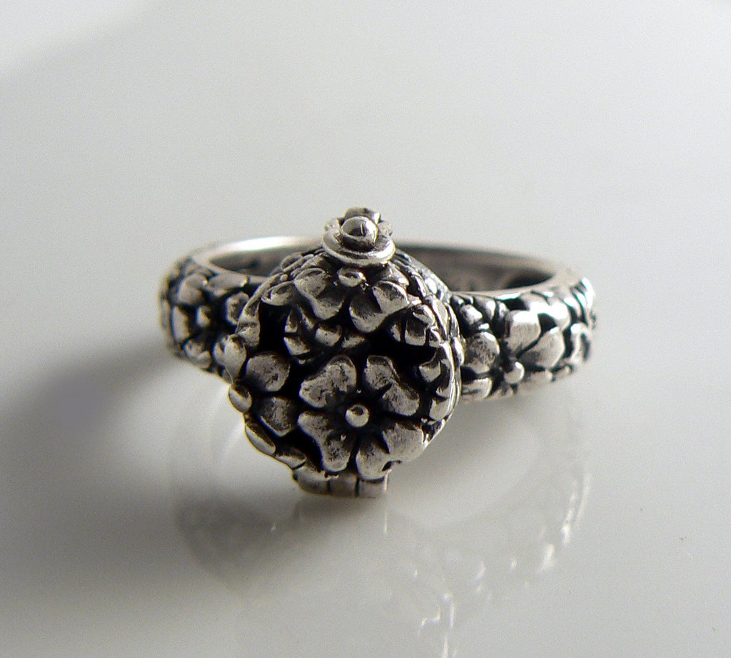 Sterling Silver Forget Me Not Poison Ring - Vintage Lane Jewelry