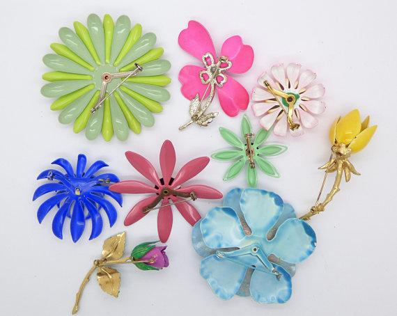 Enamel Flower Lot, 9 pins, Flower Brooches - Vintage Lane Jewelry