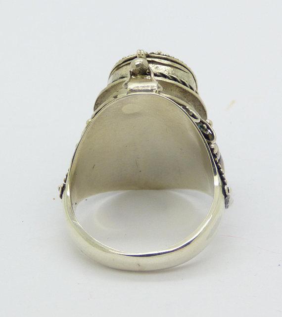 Balinese Bone Sterling Silver 925 Poison Ring, Pill Box Ring, Size 8 - Vintage Lane Jewelry
