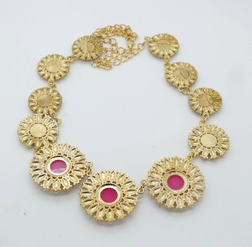 Glass Daisies Pink and White Gold Tone Necklace - Vintage Lane Jewelry