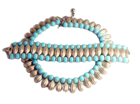 Vintage Sapphire Bright Blue Lucite Necklace