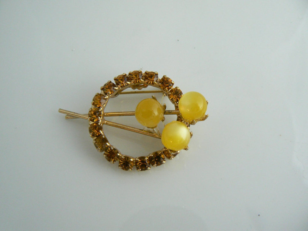 Pretty Gold And Amber Brooch - Vintage Lane Jewelry