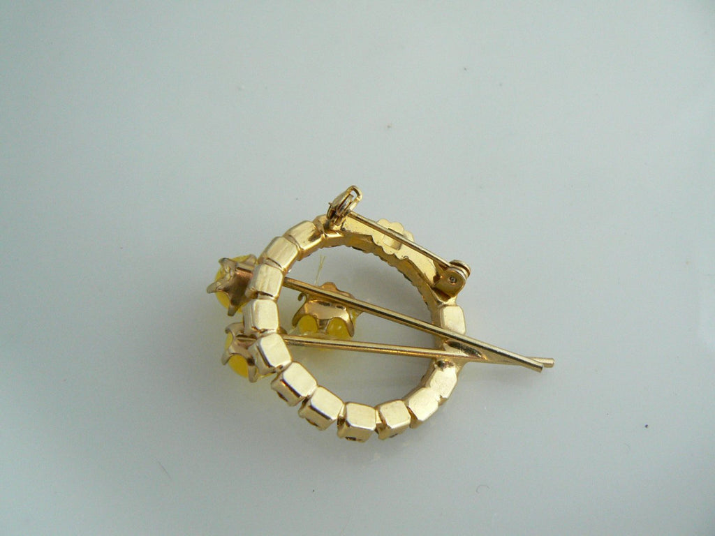 Pretty Gold And Amber Brooch - Vintage Lane Jewelry