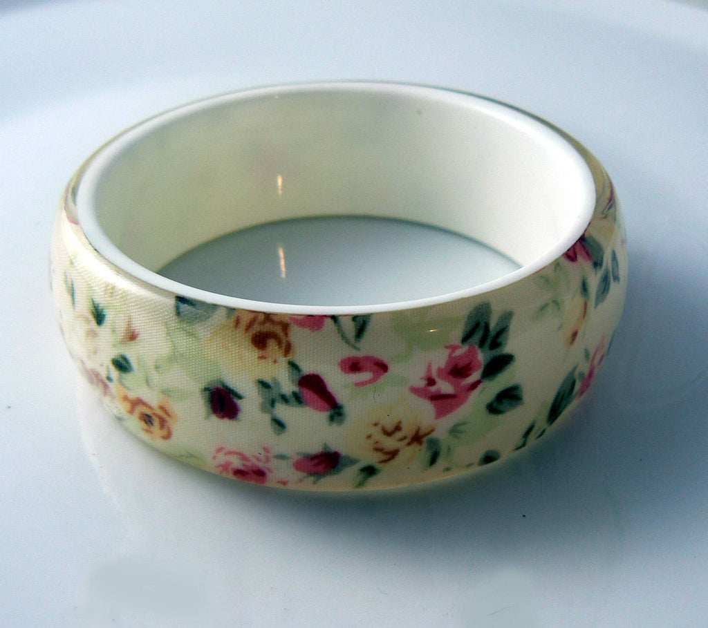 Lucite Bangle With Shabby Chic Rose Pattern - Vintage Lane Jewelry