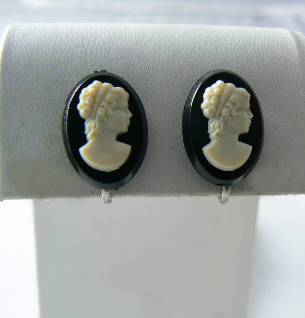 Black And White Celluloid Cameo Screw Back Earrings. - Vintage Lane Jewelry