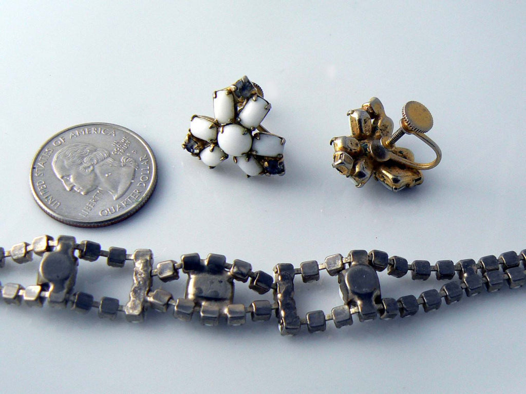 Milk Glass Bracelet And Earrings - Vintage Lane Jewelry