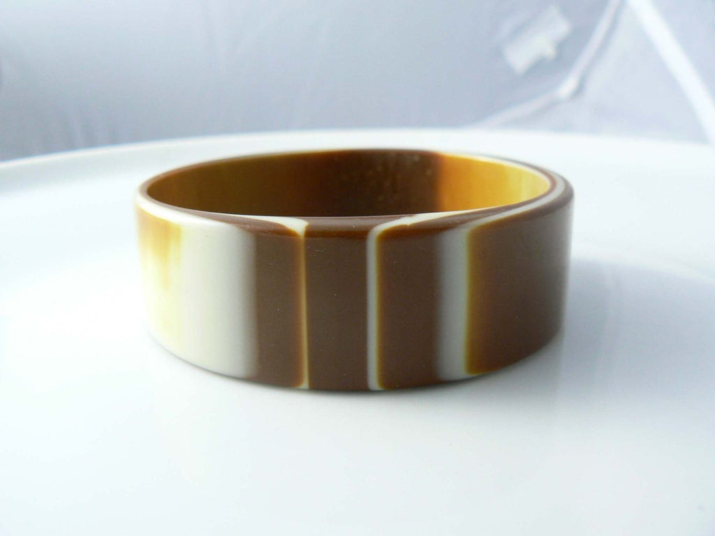 Vintage Lucite Butterscotch Swirl Bangle Bracelet - Vintage Lane Jewelry