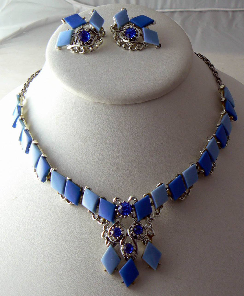 Elegant Thermoset Rhinestone Necklace And Earring Set - Vintage Lane Jewelry