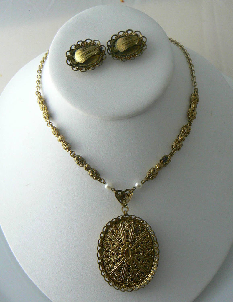Reserved Listing For La - Vintage Lane Jewelry