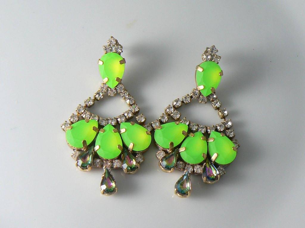 Neon Green Czech Glass Pierced Earrings - Vintage Lane Jewelry