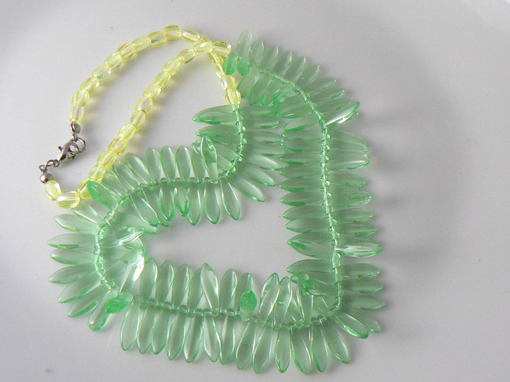 Vaseline Uranium Czech Glass Mint Green Necklace - Vintage Lane Jewelry