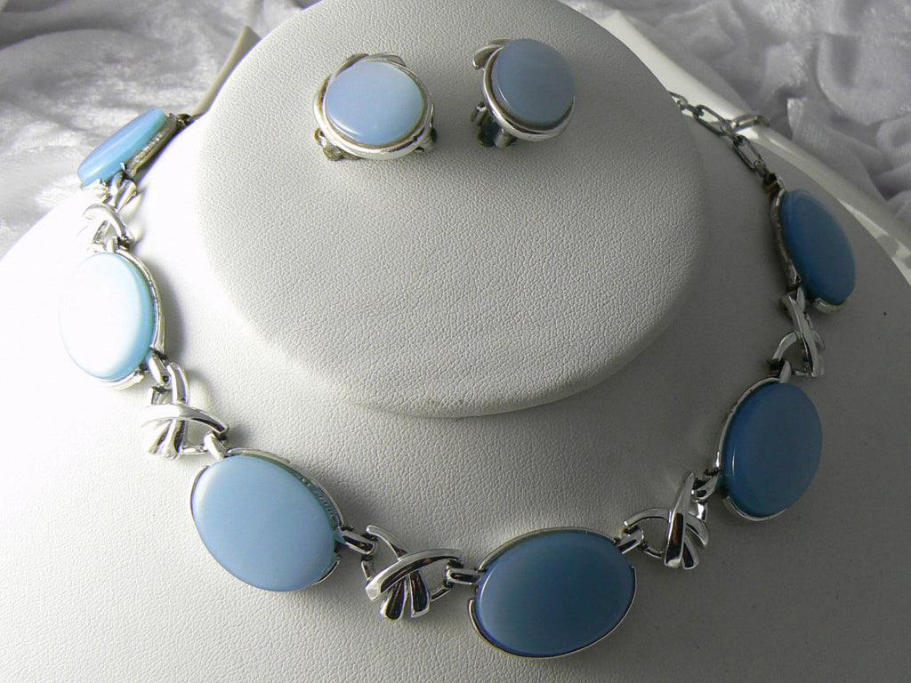 Blue Gray Thermoset Necklace And Earrings Set - Vintage Lane Jewelry