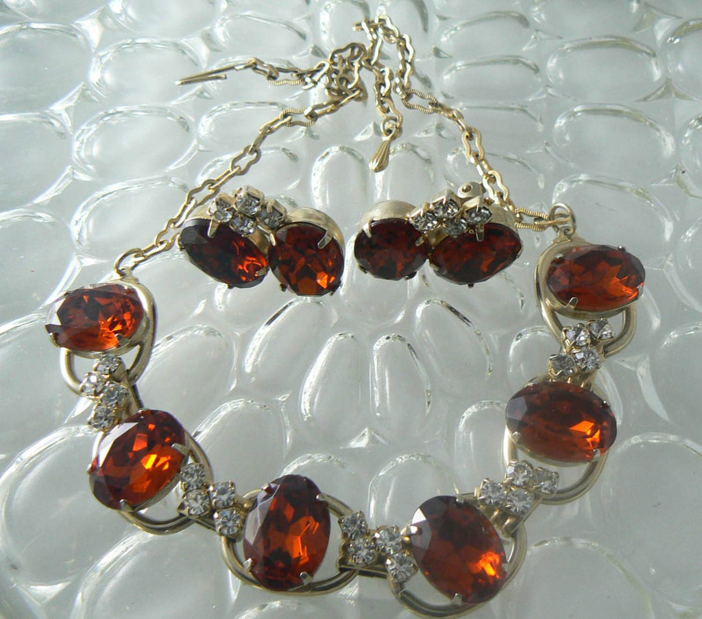 RootBeer Glass Rhinestone Necklace And Earrings - Vintage Lane Jewelry