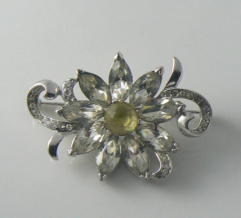 Vintage Signed Kramer Of offers New York Leaf Rhinestone Brooch (A1461)