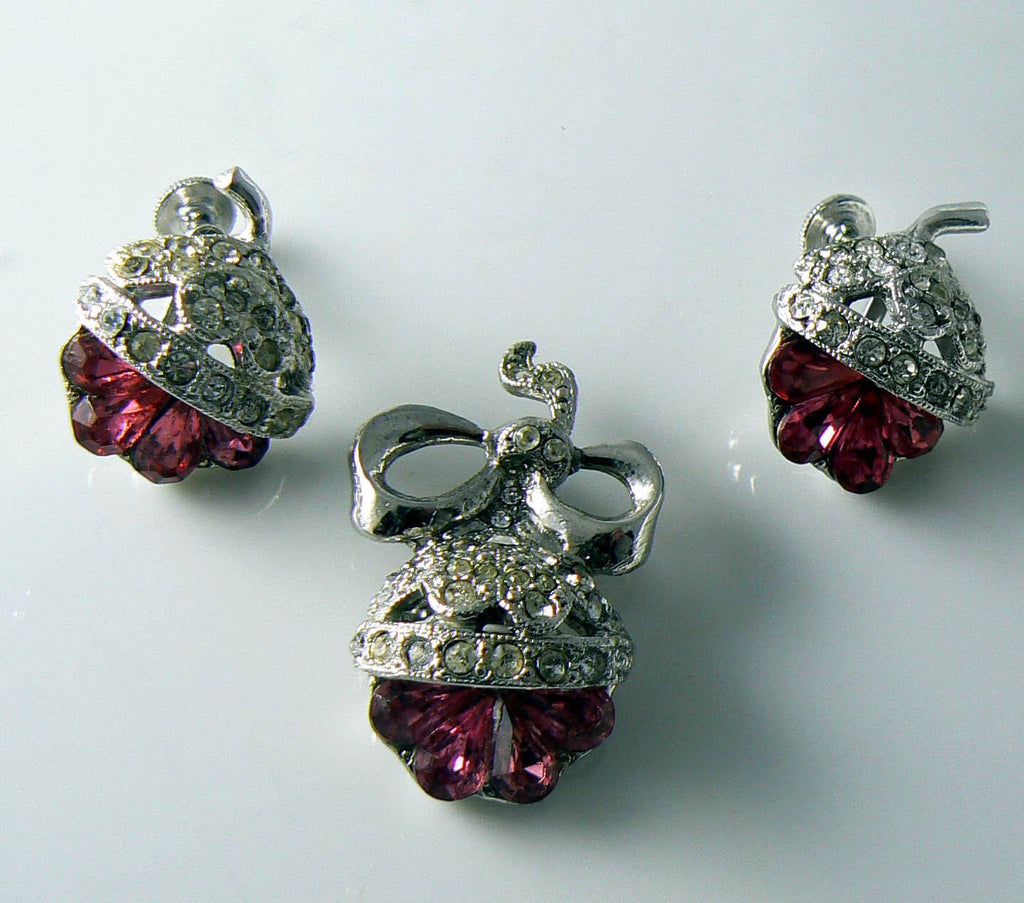 Vintage Pretty Pink Rhinestone Earrings And Pendant - Vintage Lane Jewelry