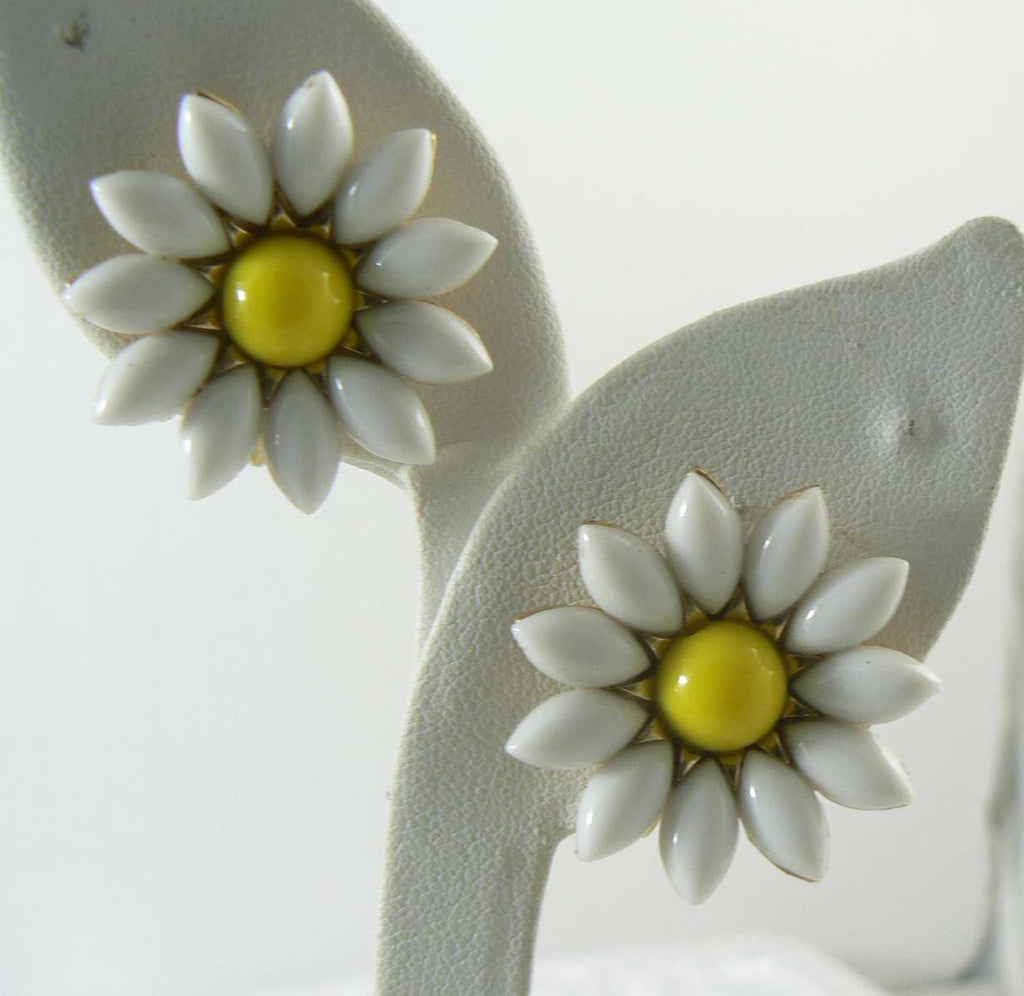 Crown Trifari white and yellow lucite daisy flower clip earrings - Vintage Lane Jewelry