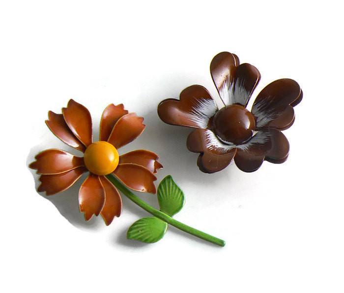 Vintage Enamel Flower Lot, 7 pins - Vintage Lane Jewelry