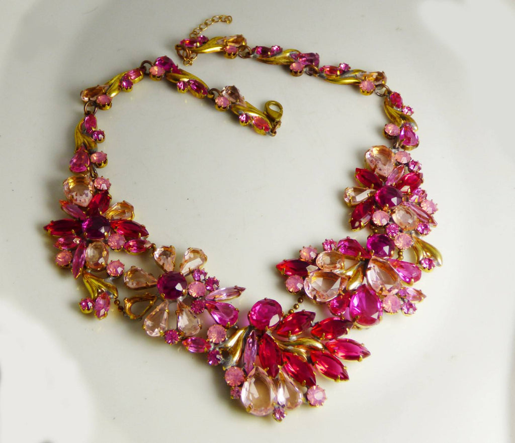Shades of Red and Pink Floral Czech glass necklace - Vintage Lane Jewelry